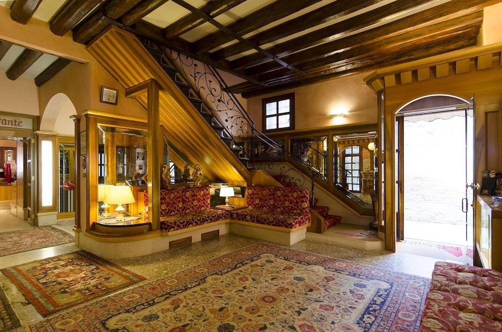 Messner Palace Венеция Екстериор снимка